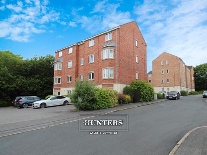 2 Bedroom Apartment To Rent In Laithe Hall Avenue, Cleckheaton, BD19