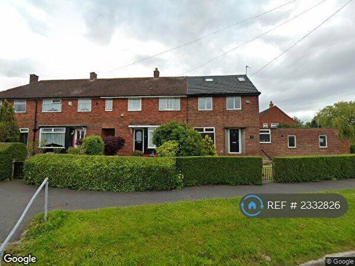 3 Bedroom Terraced House To Rent In Brackenwood Drive, Leeds, LS8