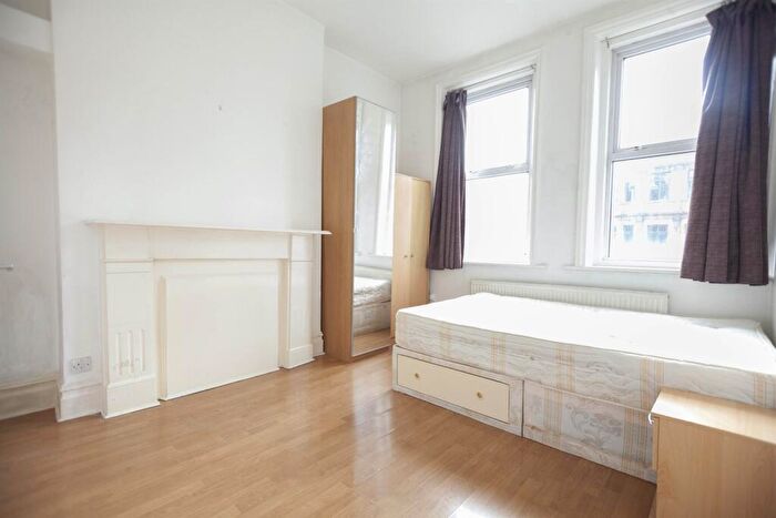 Studio To Rent In Finchley Road, Swiss Cottage, NW3
