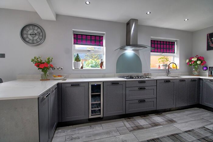 4 Bedroom Detached House For Sale In Great Oaks Park, Rogerstone, Newport, NP10