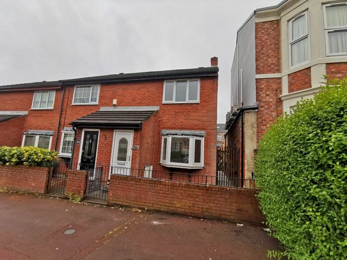 2 Bedroom Semi-Detached House To Rent In Whitehall Road, Gateshead, NE8