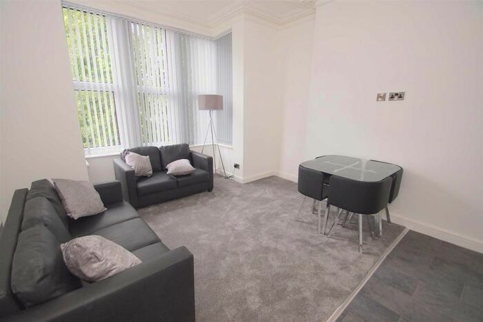 1 Bedroom Flat To Rent In Morris Lane, Kirkstall, Leeds, LS5