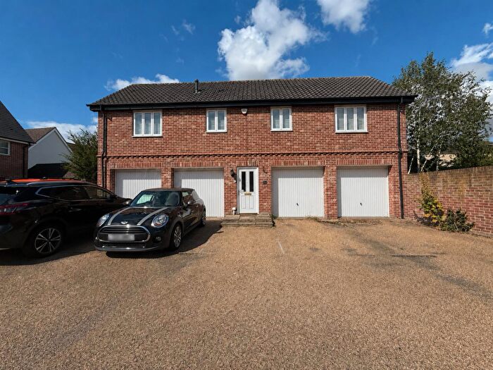2 Bedroom Apartment For Sale In Tudor Rose Way, Harleston, IP20