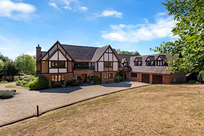 6 Bedroom Detached House For Sale In Kimpton Bottom, Hitchin, SG4