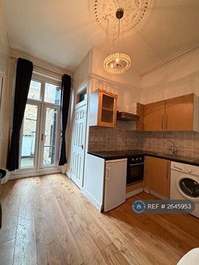 Studio To Rent In Kilburn, London, NW6