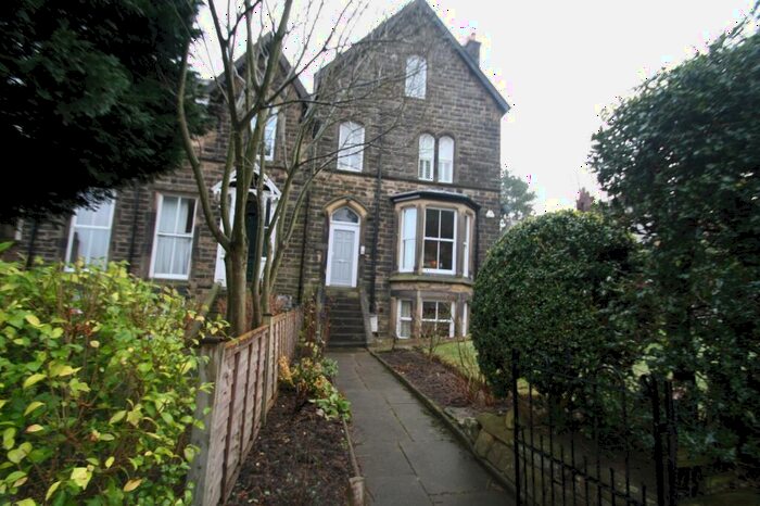 2 Bedroom Flat To Rent In Parish Ghyll Road, Ilkley, West Yorkshire, LS29