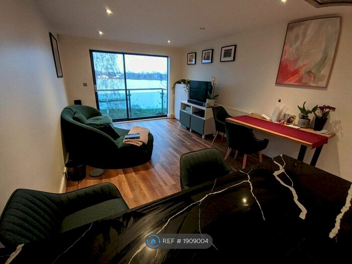 2 Bedroom Flat To Rent In Watersmeet Place, London, N4