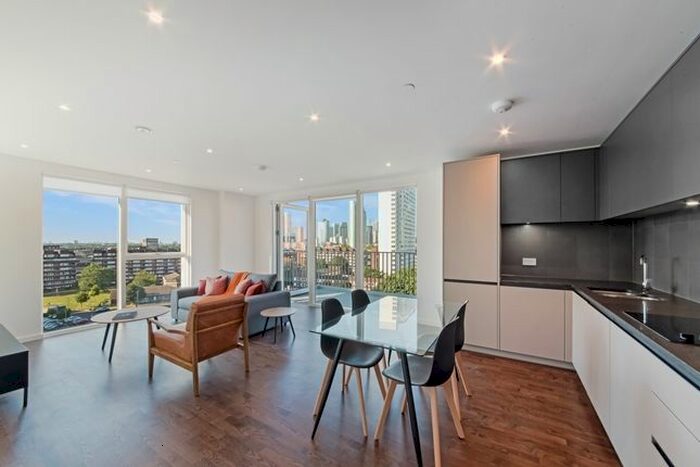 2 Bedroom Flat To Rent In Kingwood Apartments, Deptford Landings, Deptford, SE8