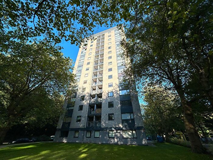 3 Bedroom Apartment To Rent In Merebank, Sefton Park, Liverpool, L17