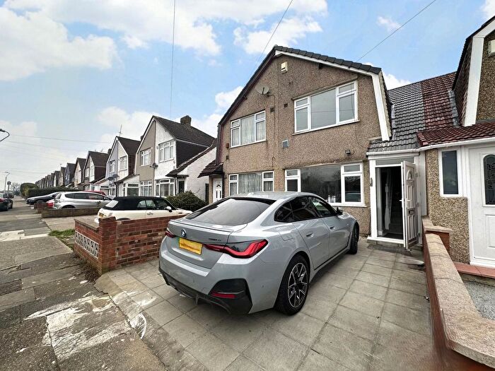 2 Bedroom Terraced House To Rent In Saunton Avenue, Hayes, Greater London, UB3