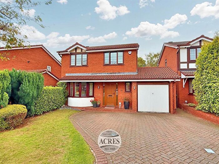 4 Bedroom Detached House For Sale In Chestnut Close, Streetly, Sutton Coldfield, B74