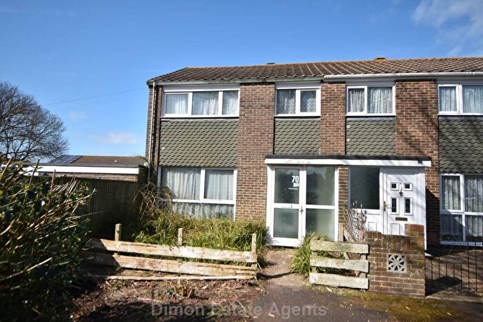 3 Bedroom End Of Terrace House For Sale In The Links, Gosport, PO13