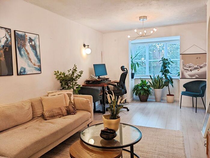 2 Bedroom Apartment To Rent In Foxglove Way, Wallington, SM6