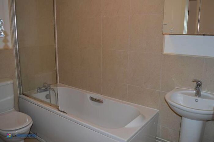 1 Bedroom Flat To Rent In Rockingham Street, Sheffield, South Yorkshire, S1