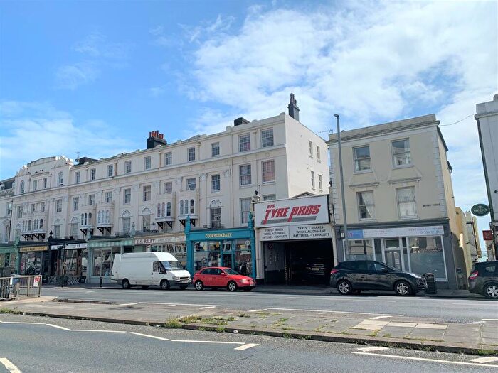 2 Bedroom Flat To Rent In Victoria Terrace, Hove, BN3