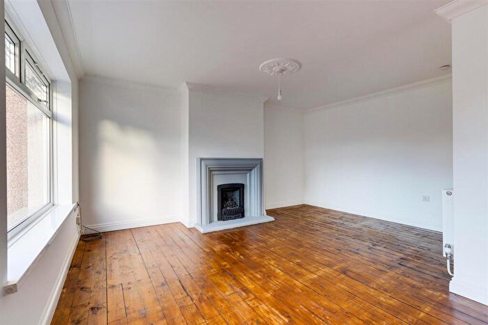 3 Bedroom Terraced House For Sale In Stoney Houghton Gardens, Nottingham, NG6