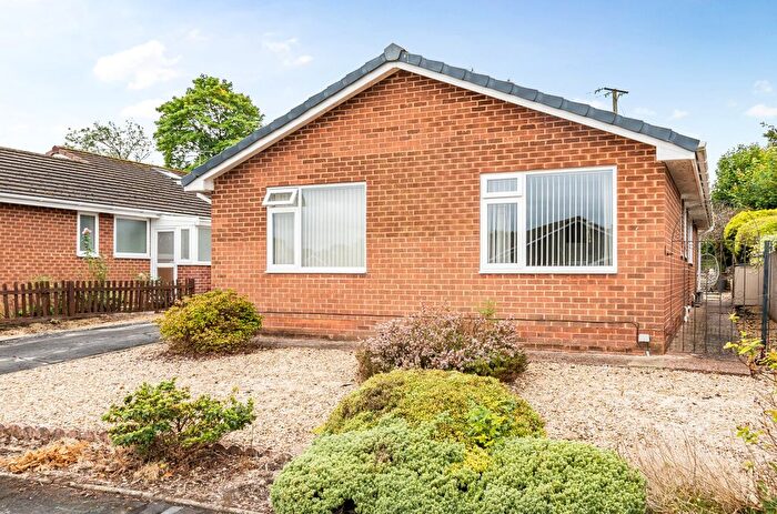 3 Bedroom Bungalow For Sale In Follett Road, Tiverton, Devon, EX16
