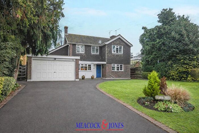 4 Bedroom Detached House For Sale In Shenfield Place, Shenfield, Brentwood, CM15