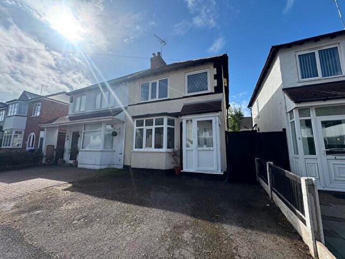3 Bedroom Semi-Detached House To Rent In Merrions Close, Birmingham, B43