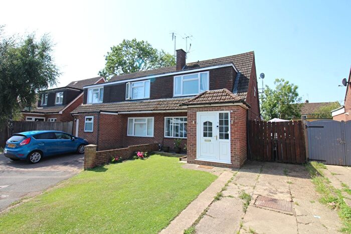 3 Bedroom Semi Detached House For Sale In Priestley Drive, Tonbridge, TN10