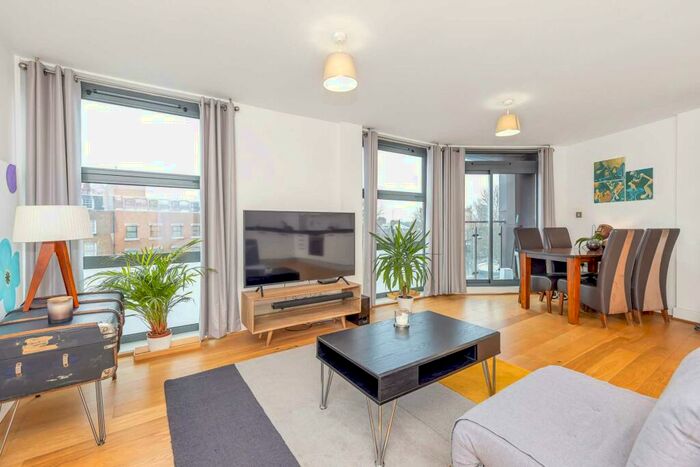 1 Bedroom Apartment To Rent In Vantage, Goswell Road, EC1V
