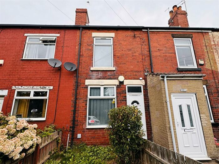 2 Bedroom Terraced House To Rent In Hatfield House Lane, Sheffield, S5