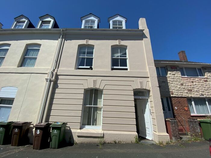 2 Bedroom Flat To Rent In Benbow Street, Plymouth, PL2