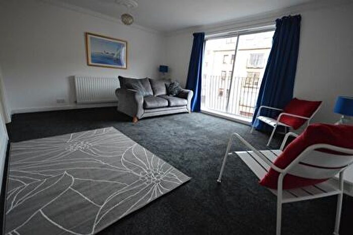 2 Bedroom Flat To Rent In L East Parkside, Edinburgh, EH16