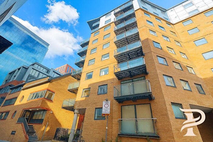 2 Bedroom Flat For Sale In Merchants Place, Reading, RG1