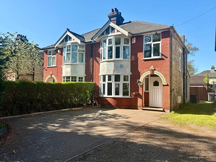 3 Bedroom Semi Detached House For Sale In Nacton Road, Ipswich, IP3