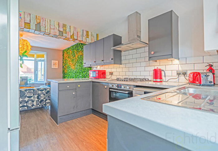 6 Bedroom End Of Terrace House To Rent In Widdicombe Way, Brighton, BN2