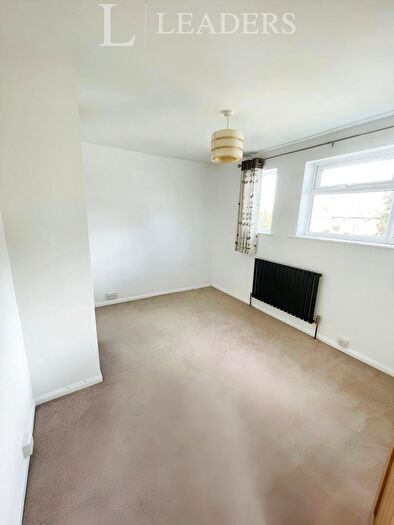2 Bedroom End Of Terrace House To Rent In Chestnut Grove, PO22