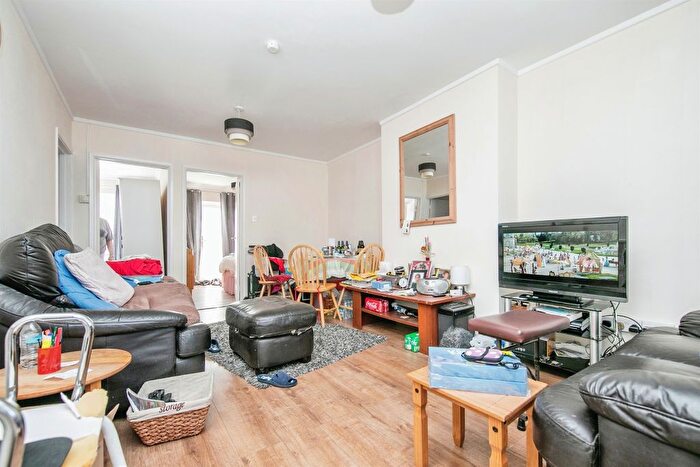 2 Bedroom Detached Bungalow For Sale In Crossways, Jaywick, Clacton-On-Sea, CO15