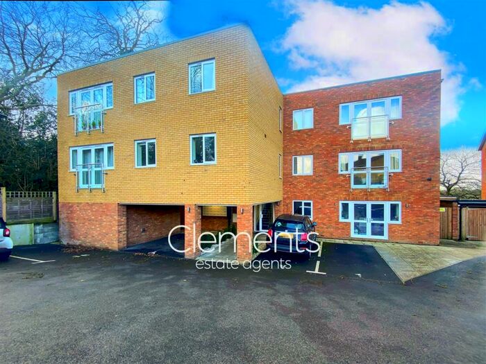 1 Bedroom House To Rent In Turners Hill, Hemel Hempstead, HP2