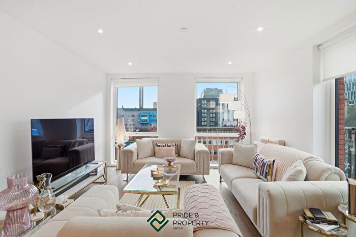 2 Bedroom Flat For Sale In Shadwell Street, B4