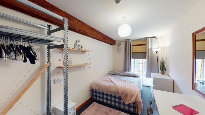 6 Bedroom Flat To Rent In Russell Street, Nottingham, NG7