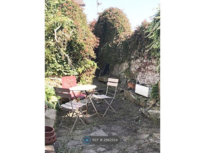 3 Bedroom Terraced House To Rent In Upper Gloucester Road, Brighton, BN1