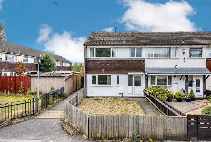 3 Bedroom End Of Terrace House For Sale In Rufford Walk, Nottingham, NG6