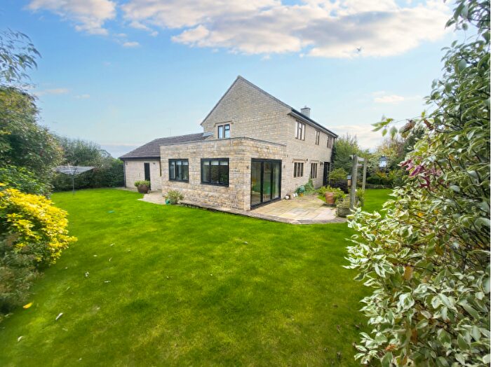 5 Bedroom Detached House For Sale In Freame Way, Gillingham, Dorset, SP8