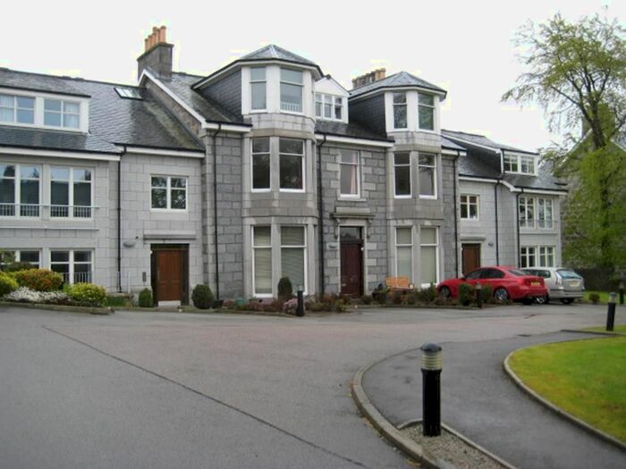 3 Bedroom Flat To Rent In Polmuir Road, Aberdeen, AB11