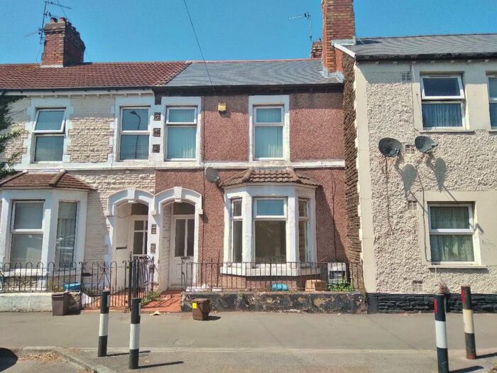 2 Bedroom Flat To Rent In Walker Road, Cardiff, CF24