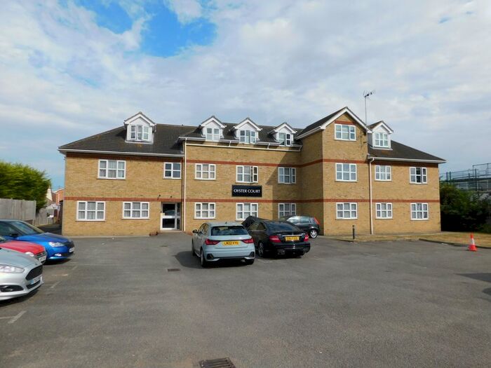 1 Bedroom Flat To Rent In Oyster Court, Eldertree Road, Canvey Island, SS8