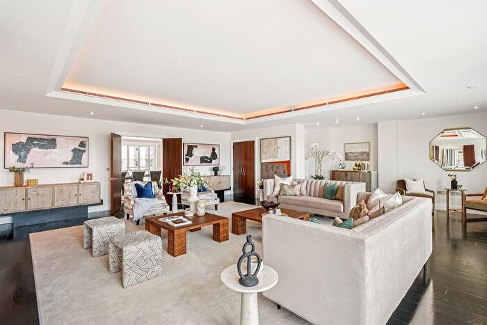 6 Bedroom Maisonette To Rent In Lancelot Place, SW7