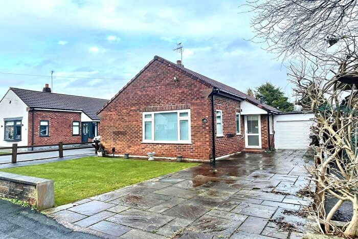 2 Bedroom Detached Bungalow For Sale In Parkgate, Knutsford, WA16