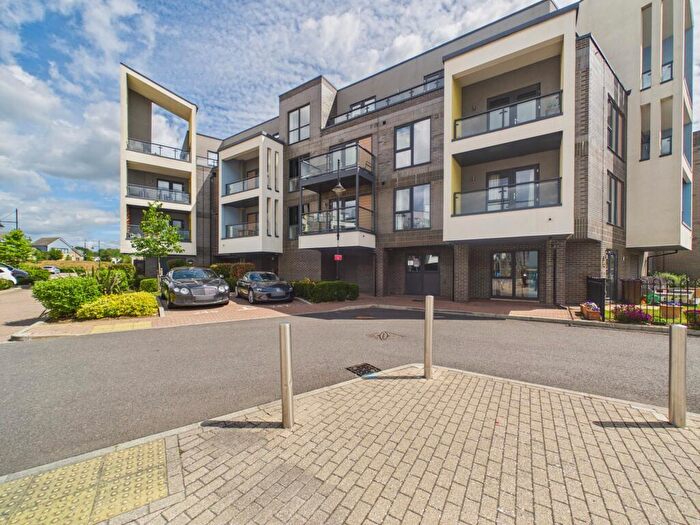 1 Bedroom Apartment For Sale In Augustus Way, St Marys Island, Chatham, Medway, ME4