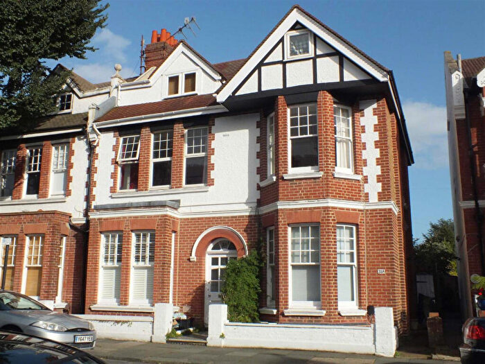 1 Bedroom Apartment To Rent In Osmond Road, Hove, BN3