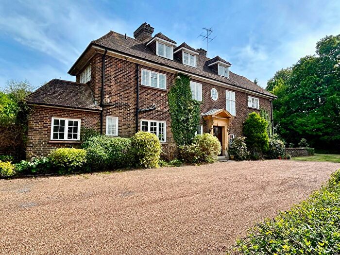 5 Bedroom Detached House To Rent In Great Austins, Farnham, GU9