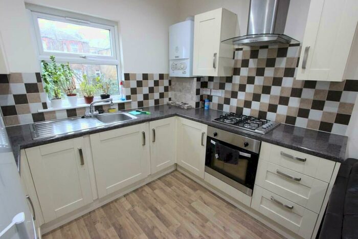 1 Bedroom Apartment To Rent In Hertford Road, Waltham Cross, EN8