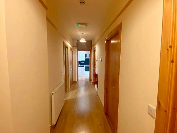 3 Bedroom Flat To Rent In Exchange Street (/L), Dundee (City Centre), DD1