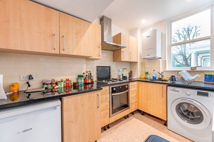Studio To Rent In Colville Road, Notting Hill, London, W11